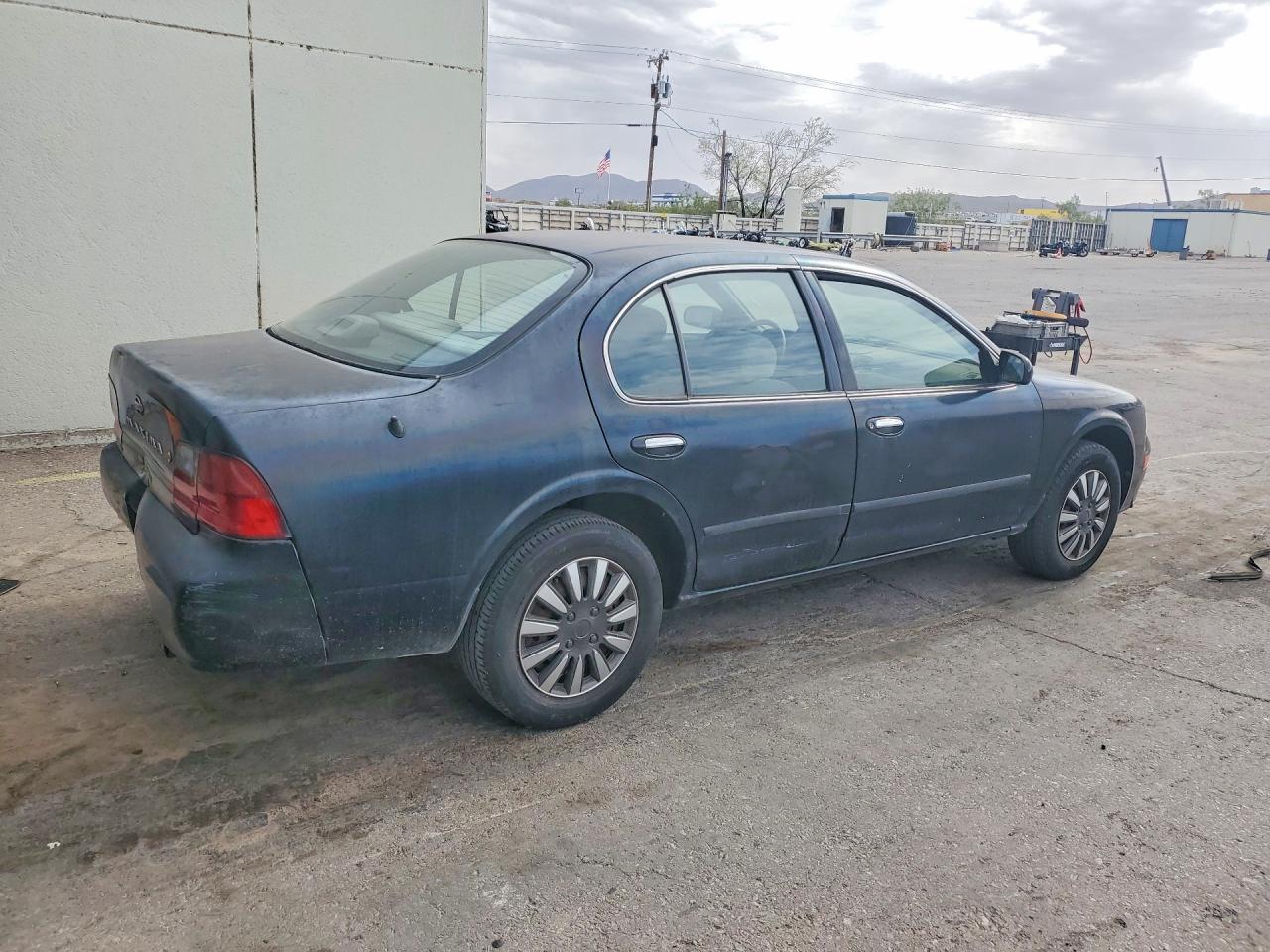 Nissan Maxima Gxe