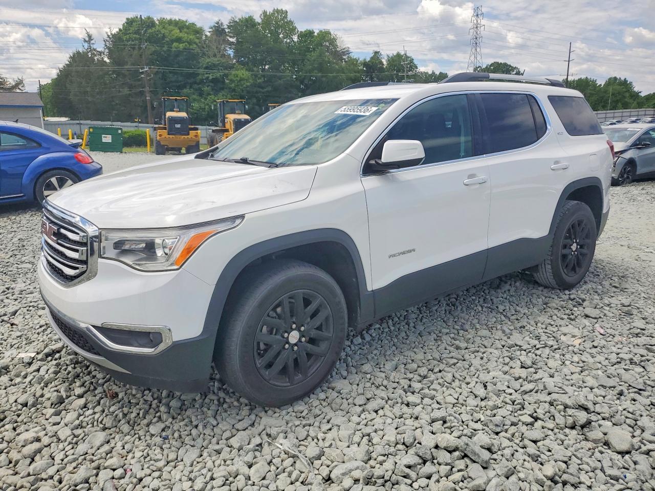 Salvage GMC Acadia Image