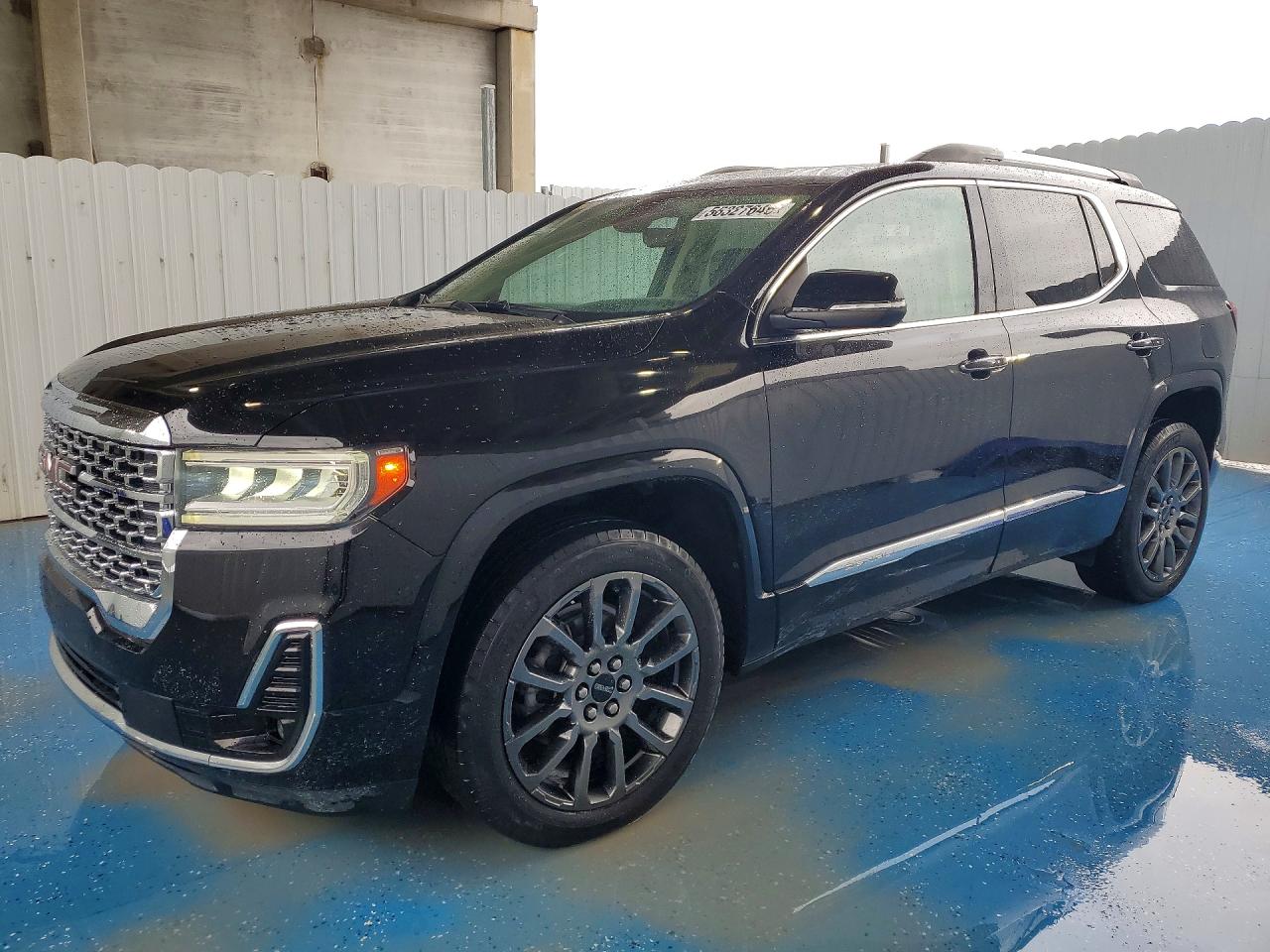 Salvage GMC Acadia Image