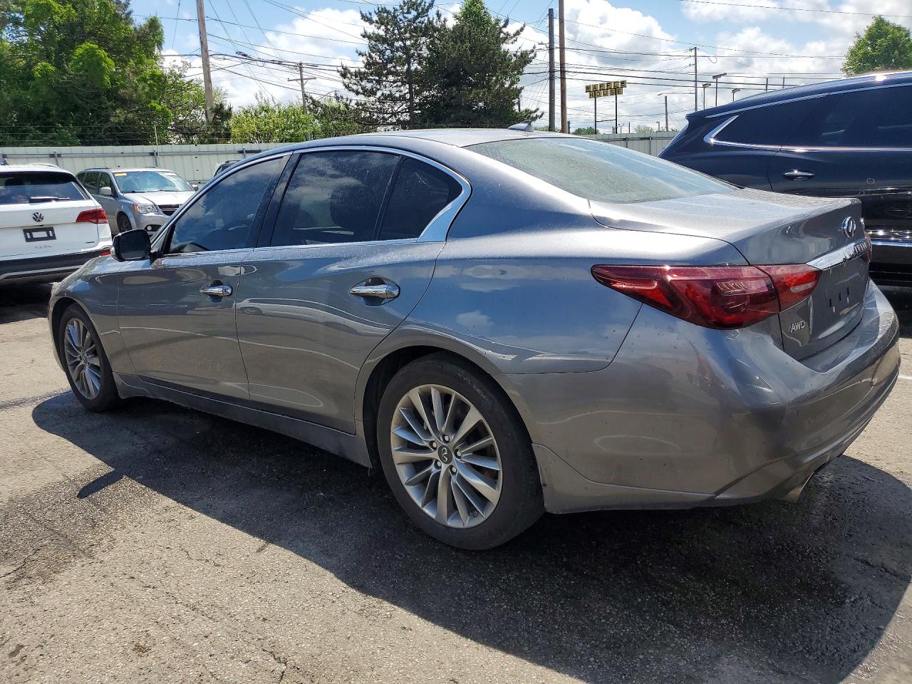 INFINITI Q50 Luxe