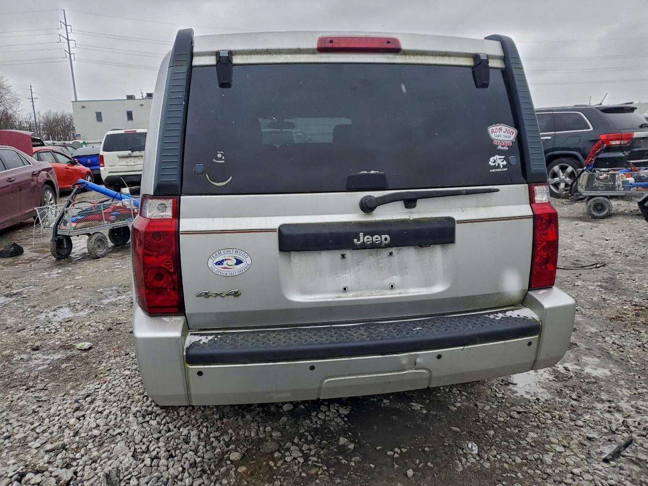 Jeep Commander Sport