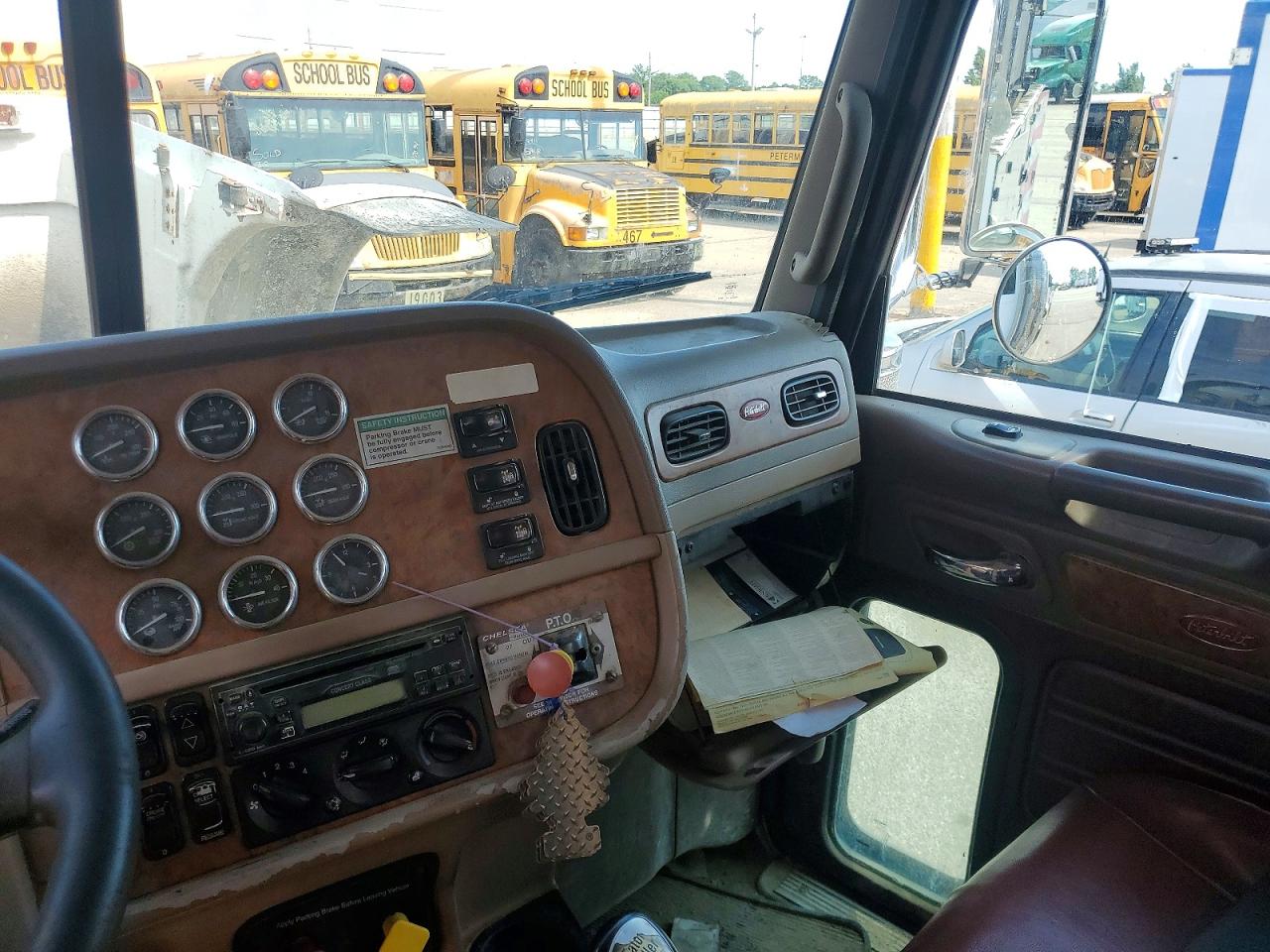 Peterbilt 379