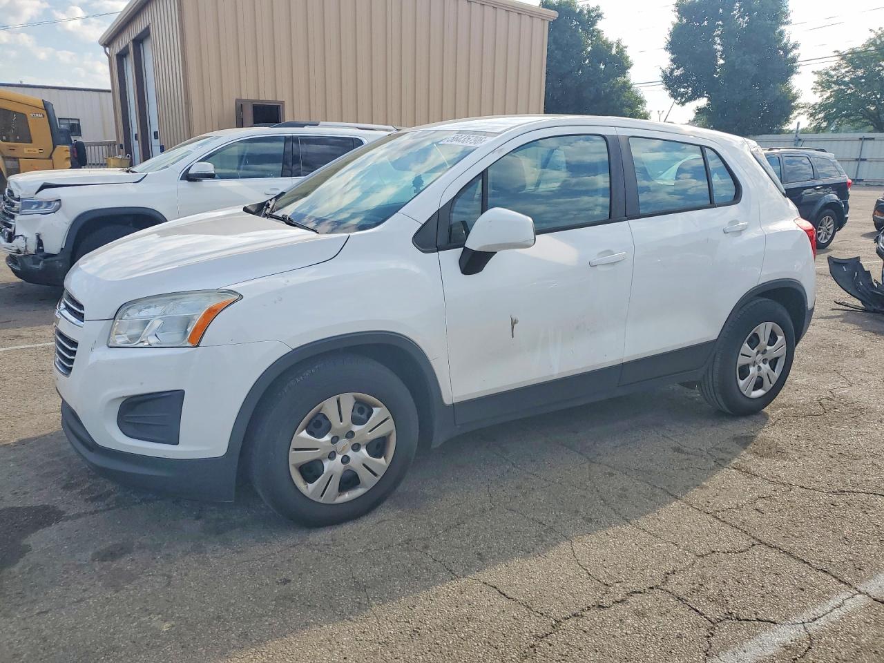 Salvage Chevrolet Trax Image