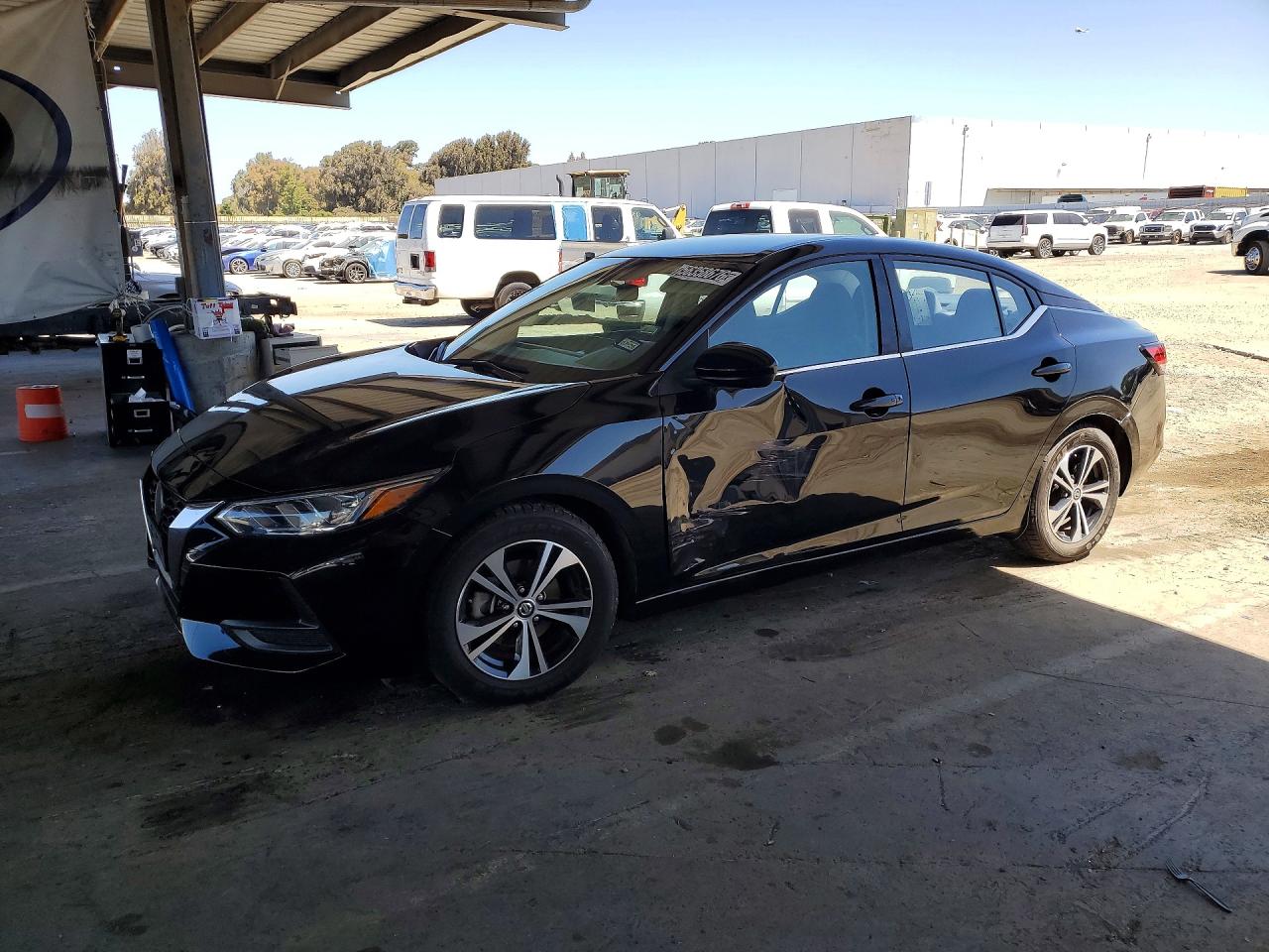 Salvage Nissan Sentra Image