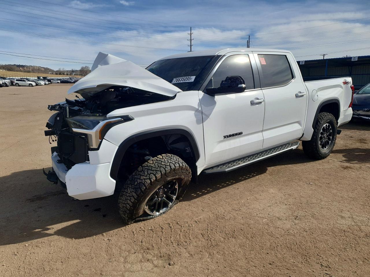 Salvage Toyota Tundra Image