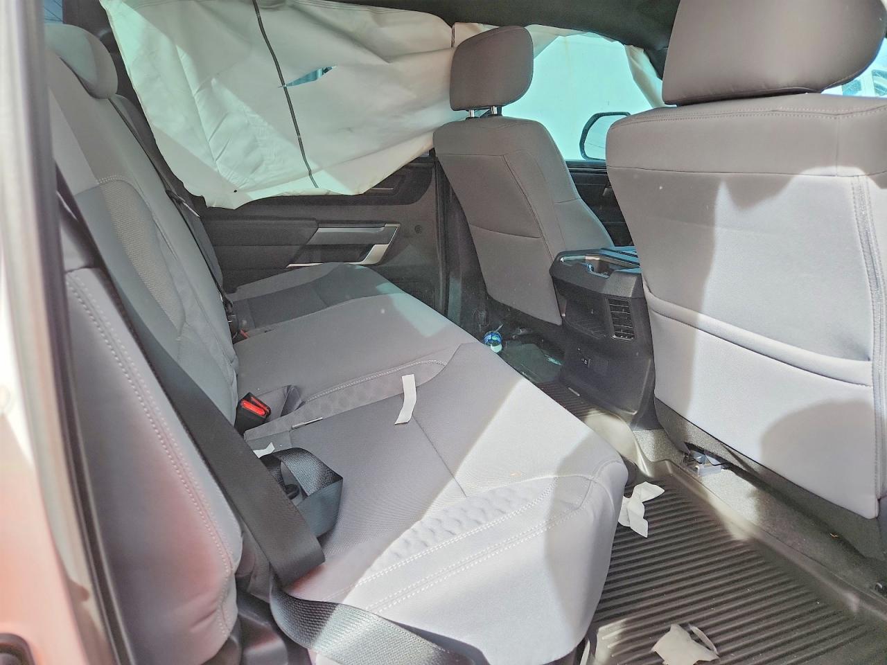 Toyota Tundra Sr5