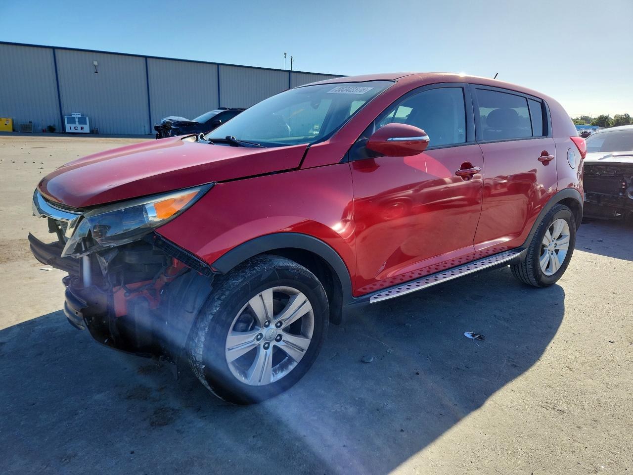 Salvage Kia Sportage Image