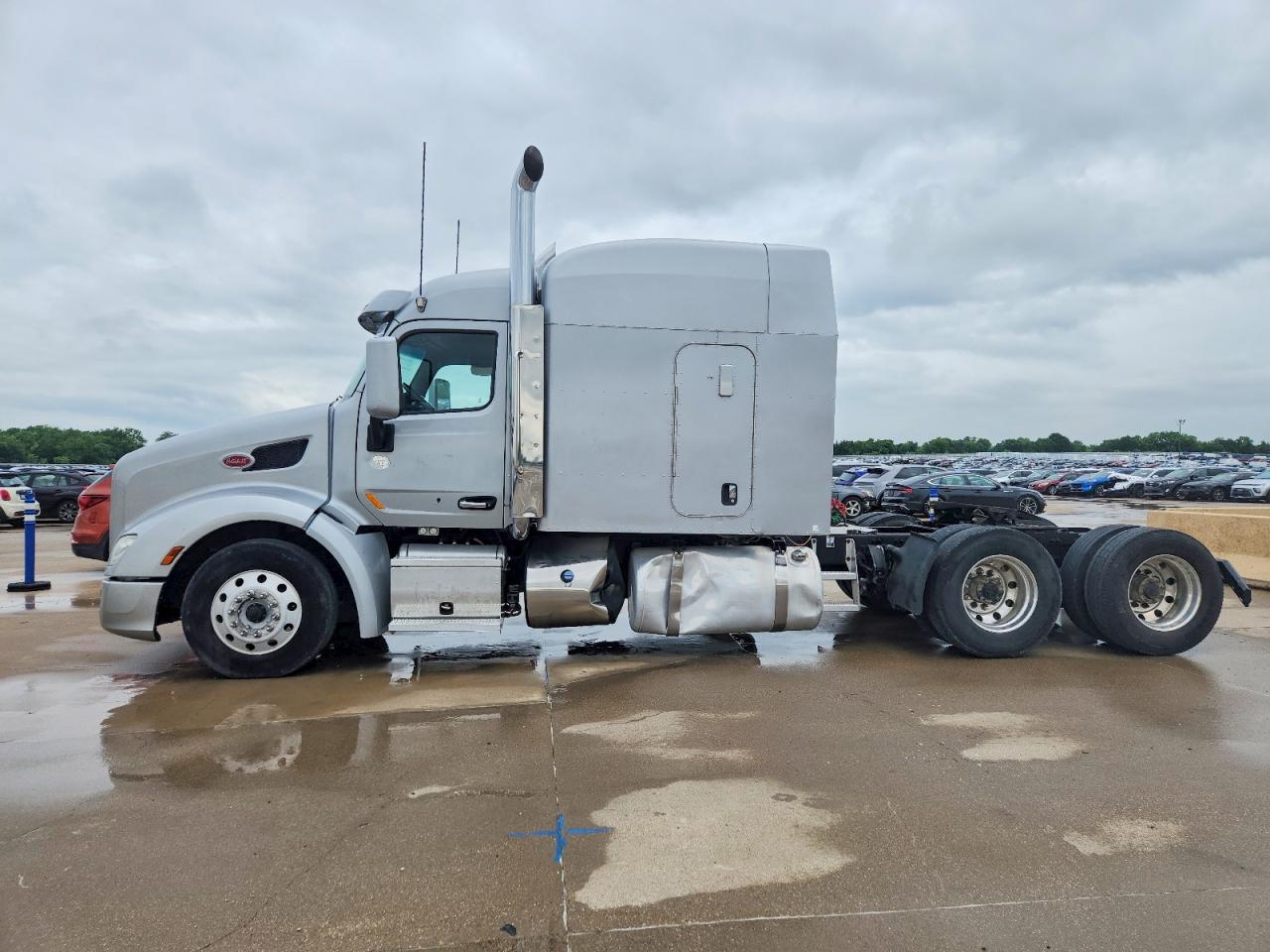 Peterbilt 579