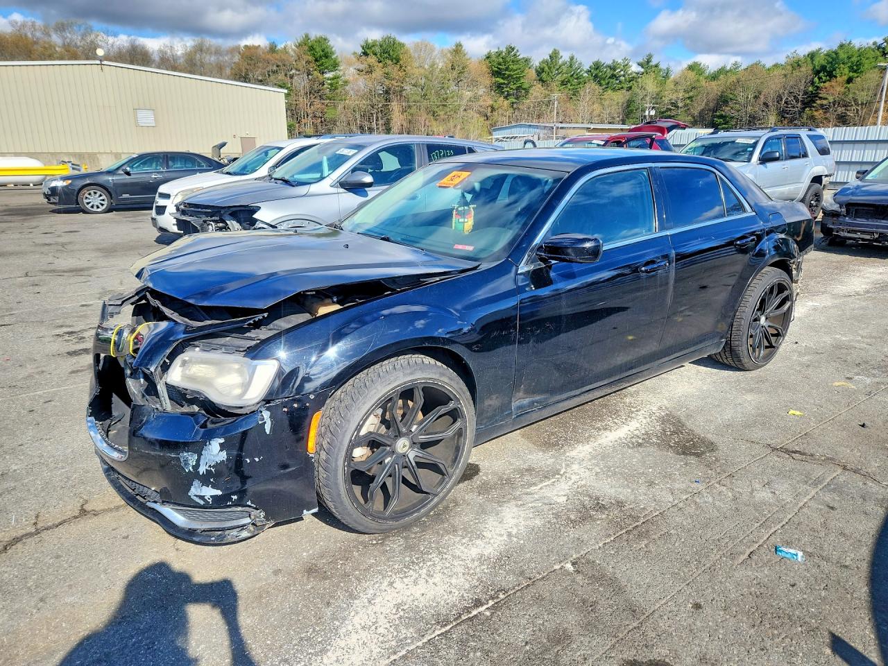 Salvage Chrysler 300 Image