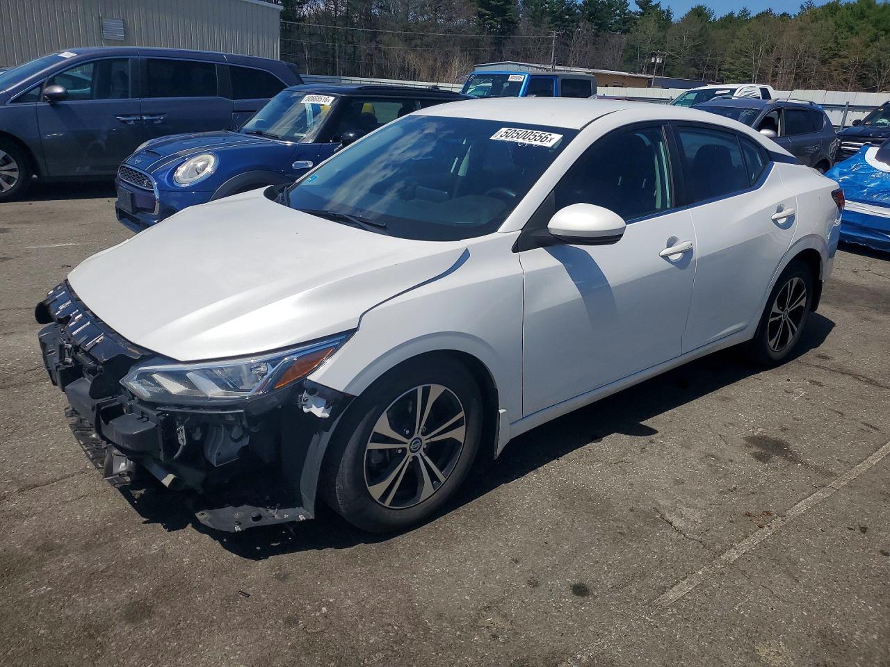 Salvage Nissan Sentra Image
