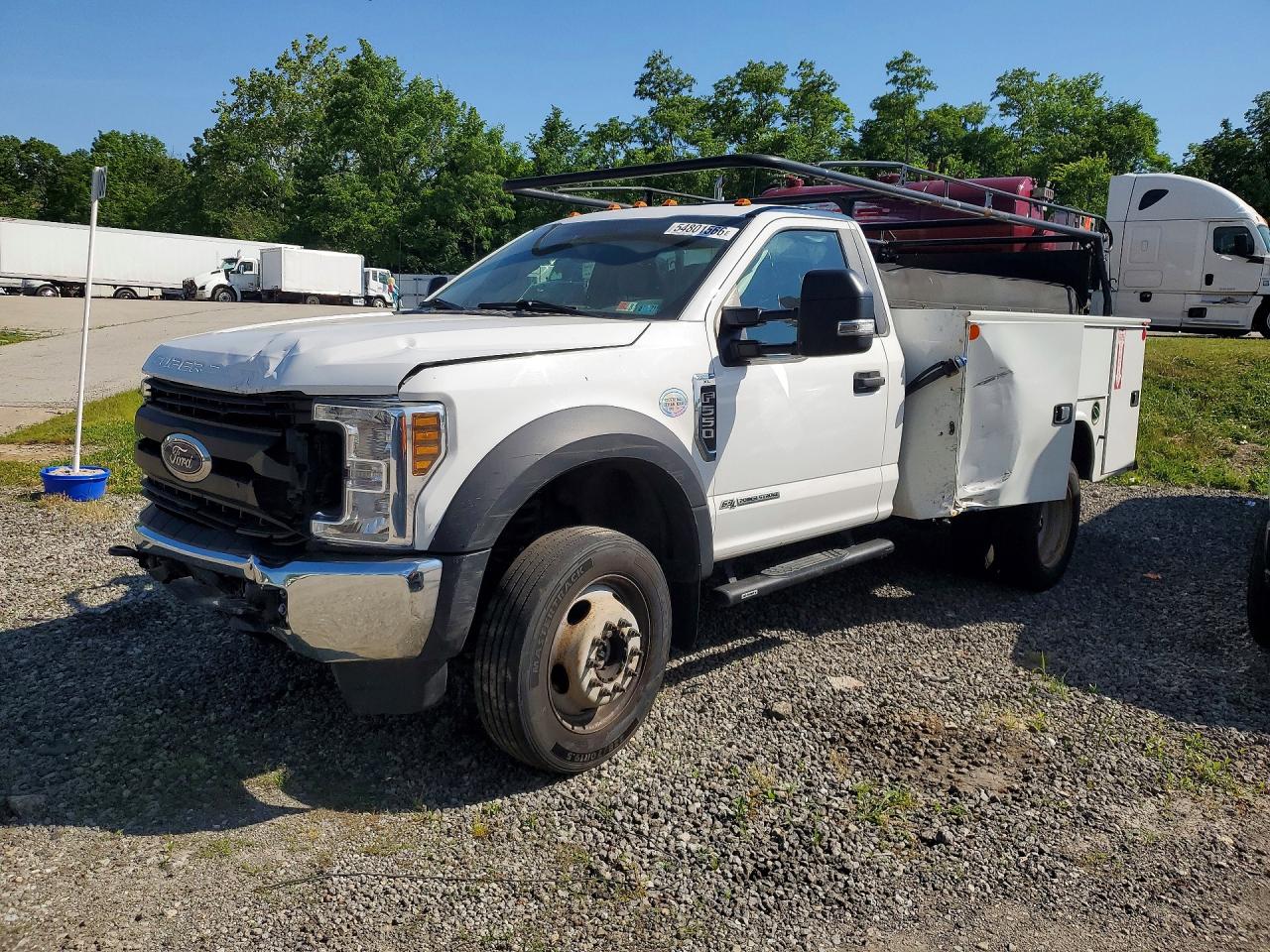 Salvage Ford F-550 Image