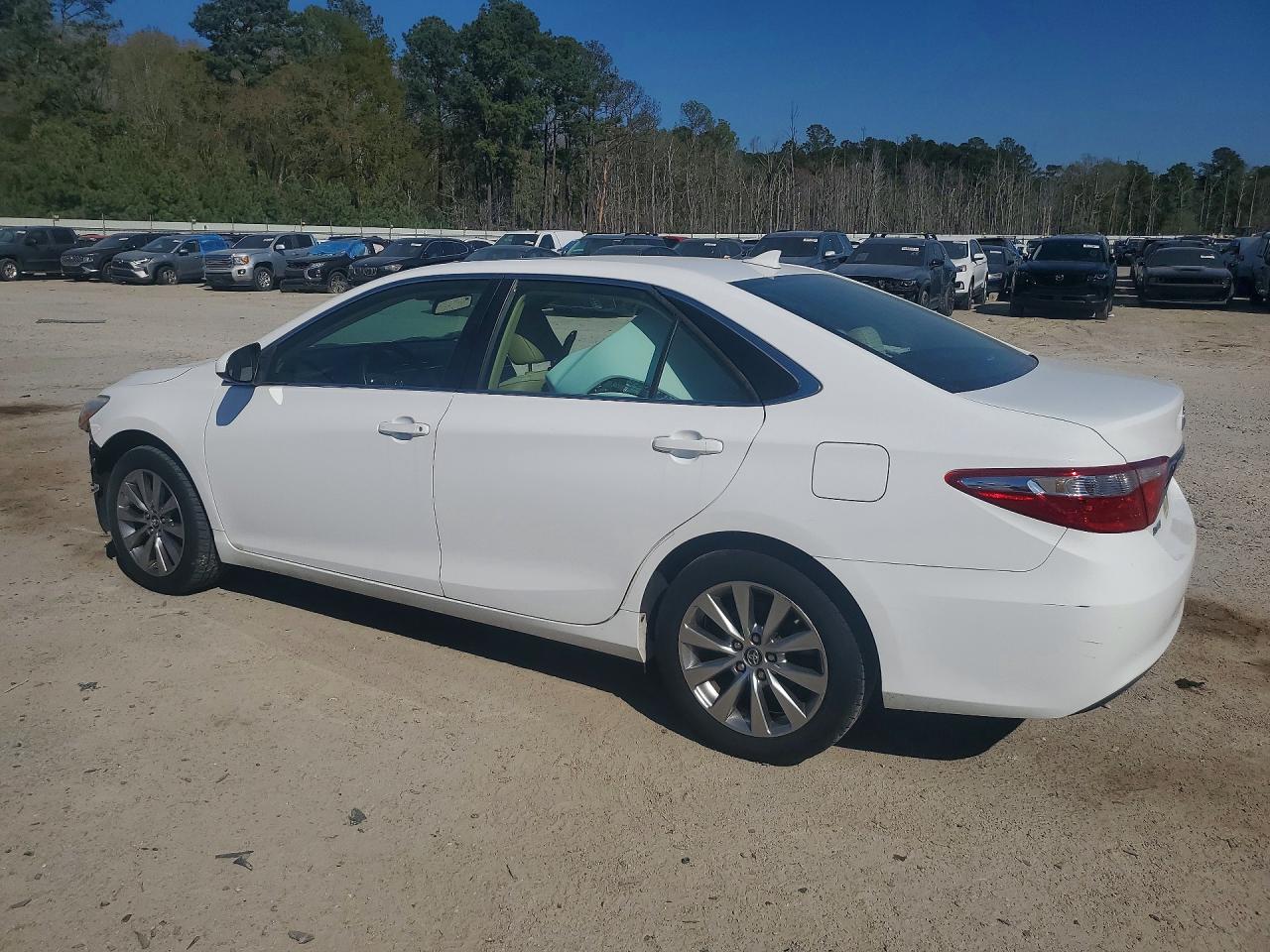 Toyota Camry Xle