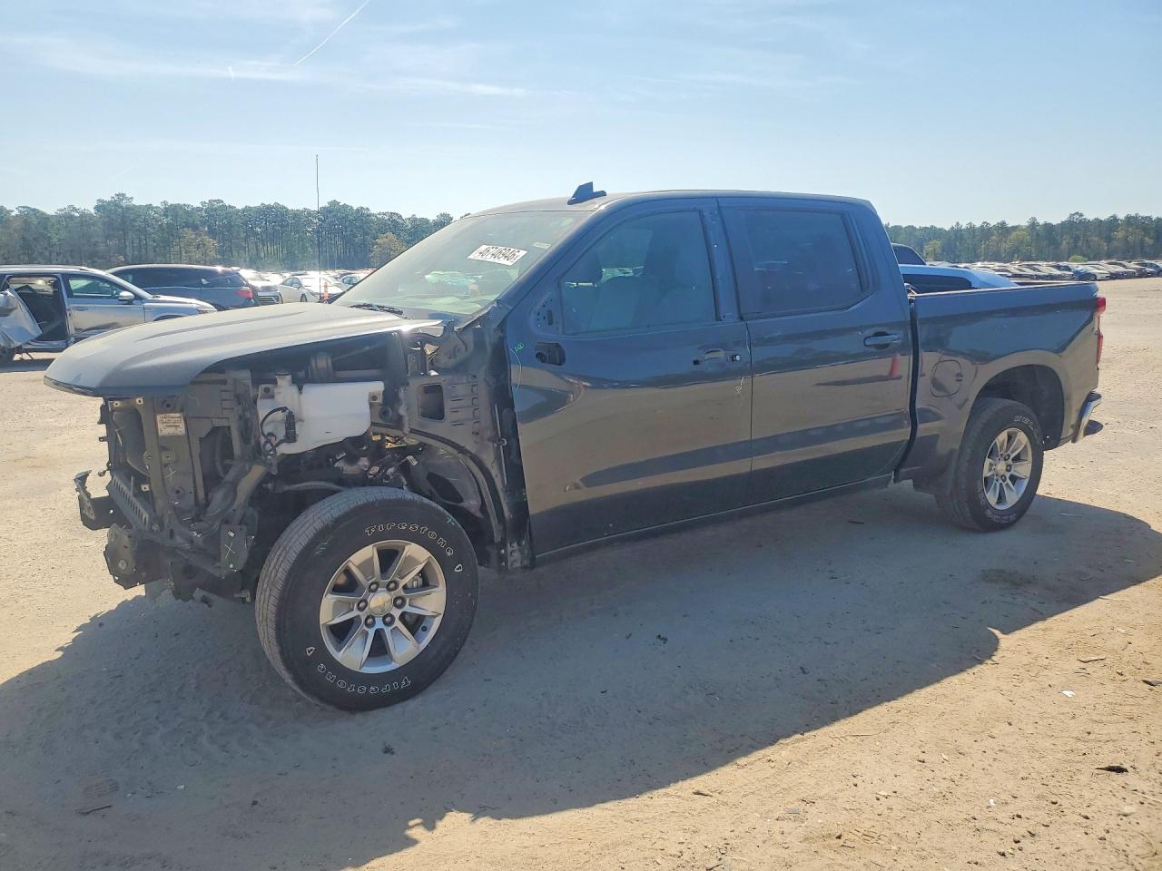 Salvage Chevrolet Silverado Image