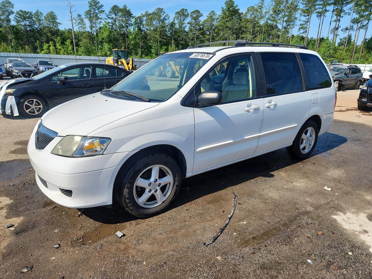 Salvage Mazda MPV Image