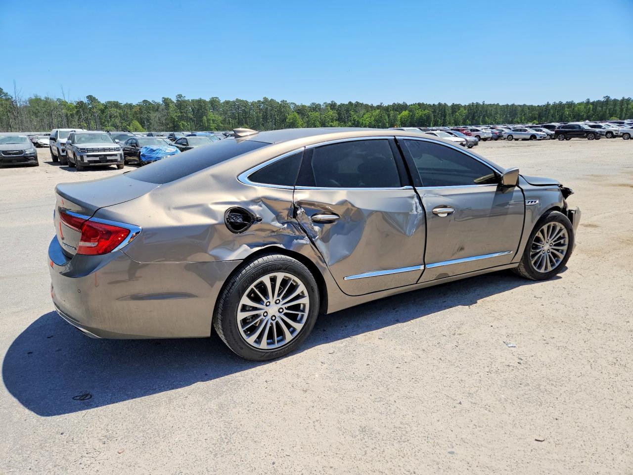 Buick LaCrosse Essence