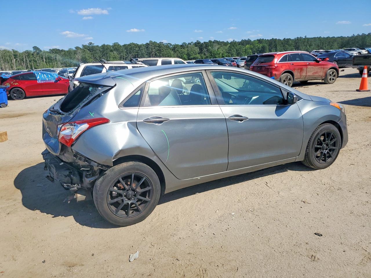 Hyundai ELANTRA Base