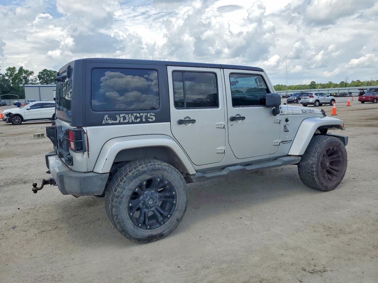 Jeep Wrangler Sahara