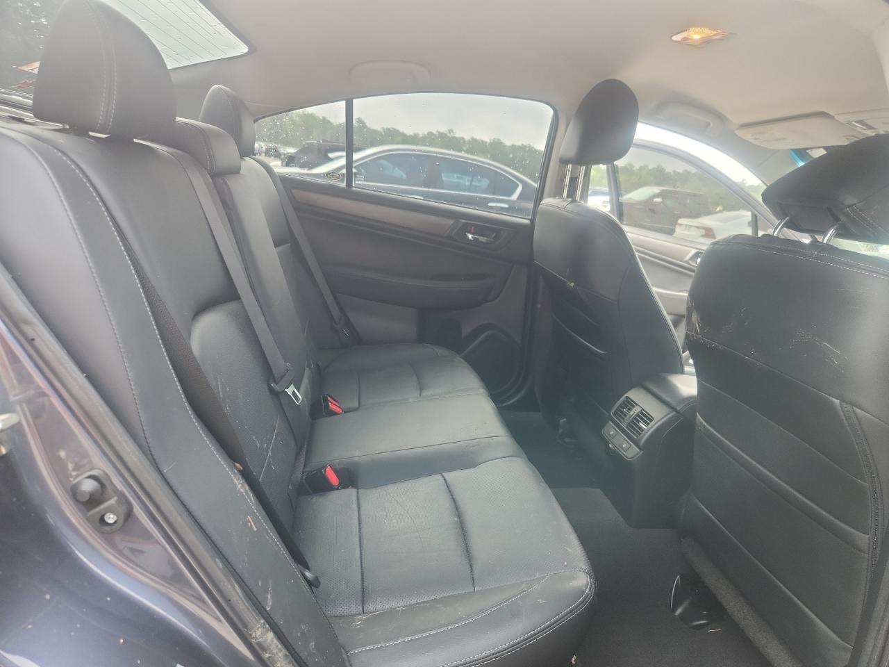 Subaru Legacy 2.5i Limited