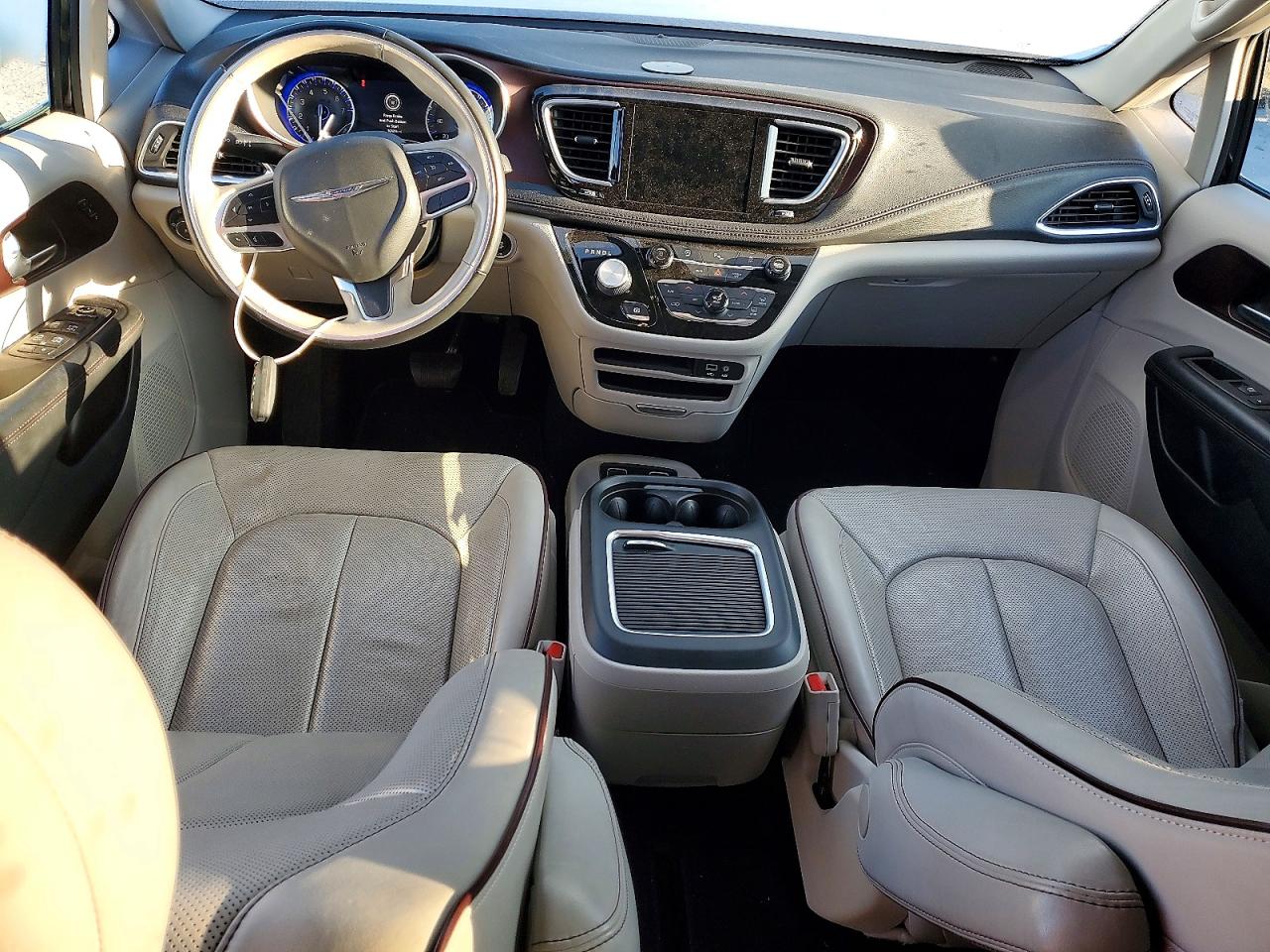 Chrysler Pacifica Limited