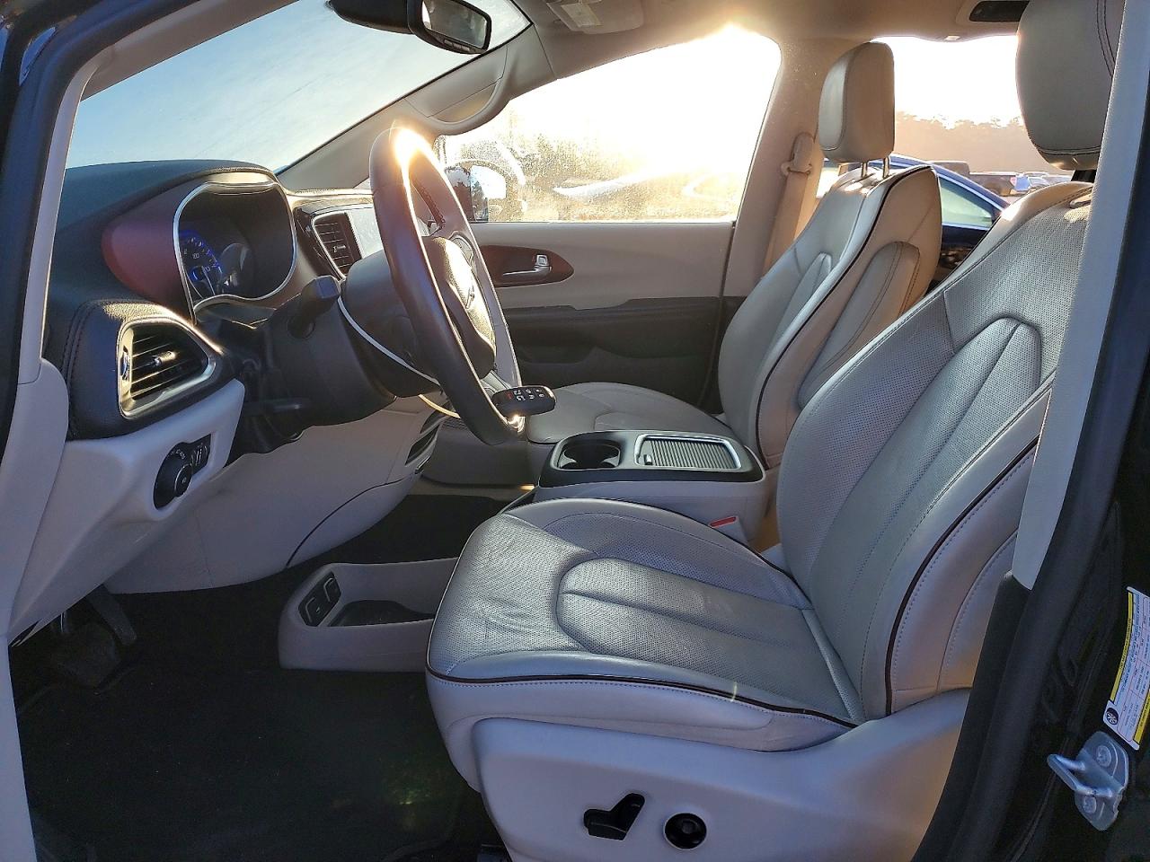 Chrysler Pacifica Limited