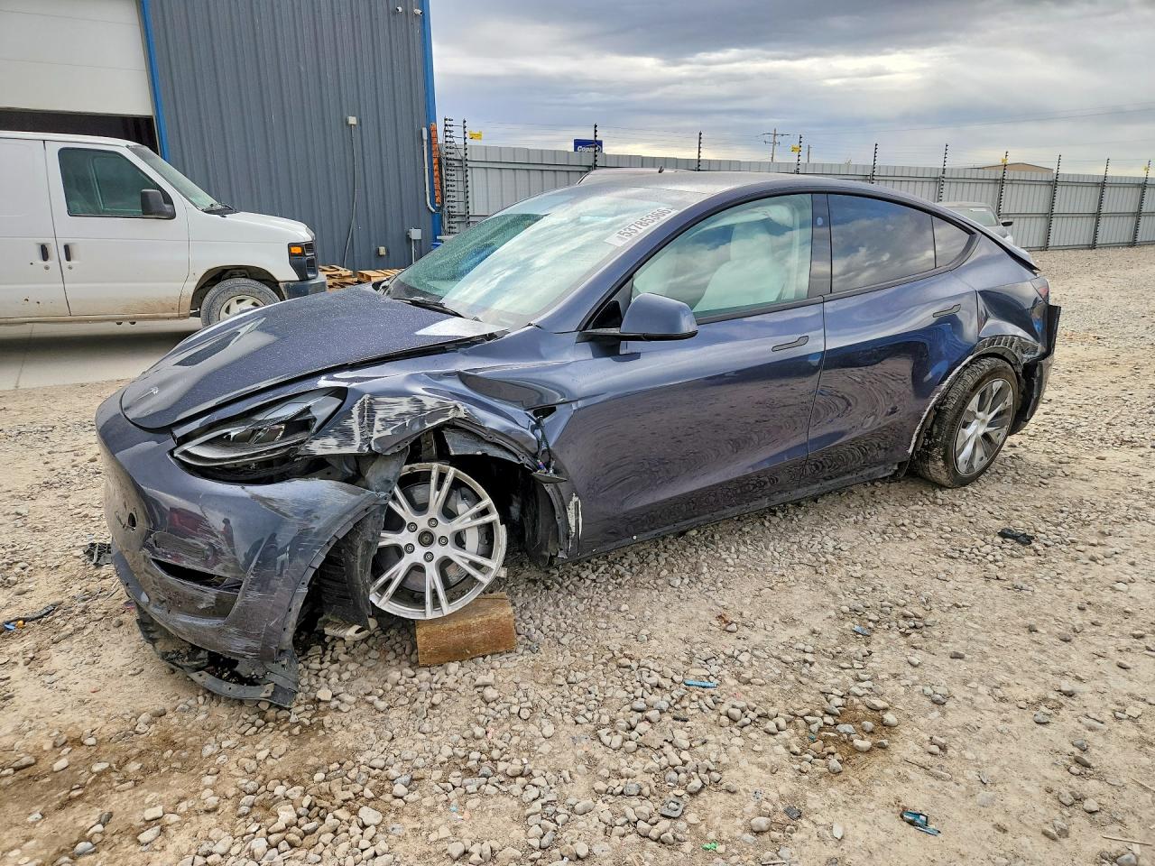Salvage Tesla Model Y Image