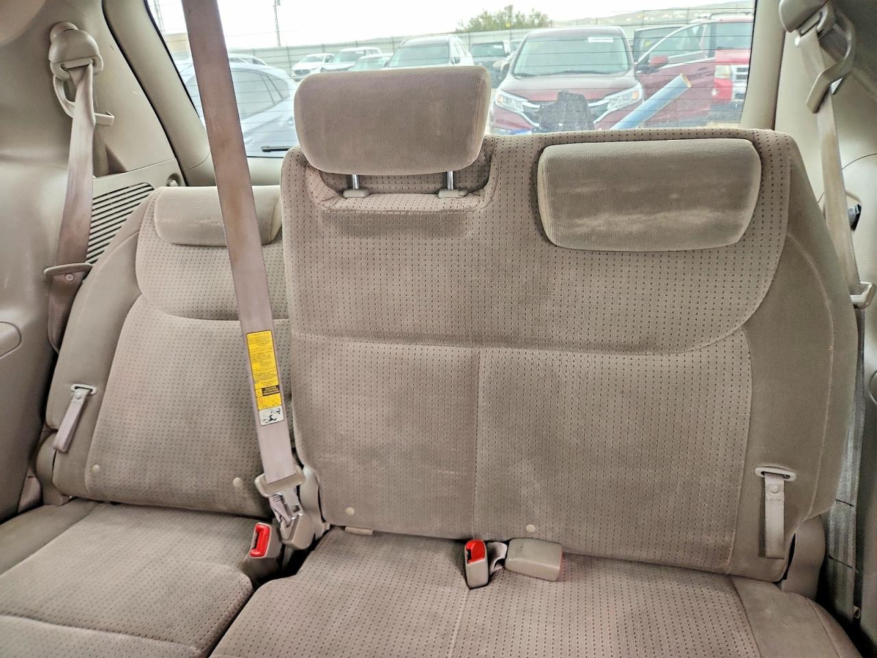 Toyota Sienna Le 8-passenger