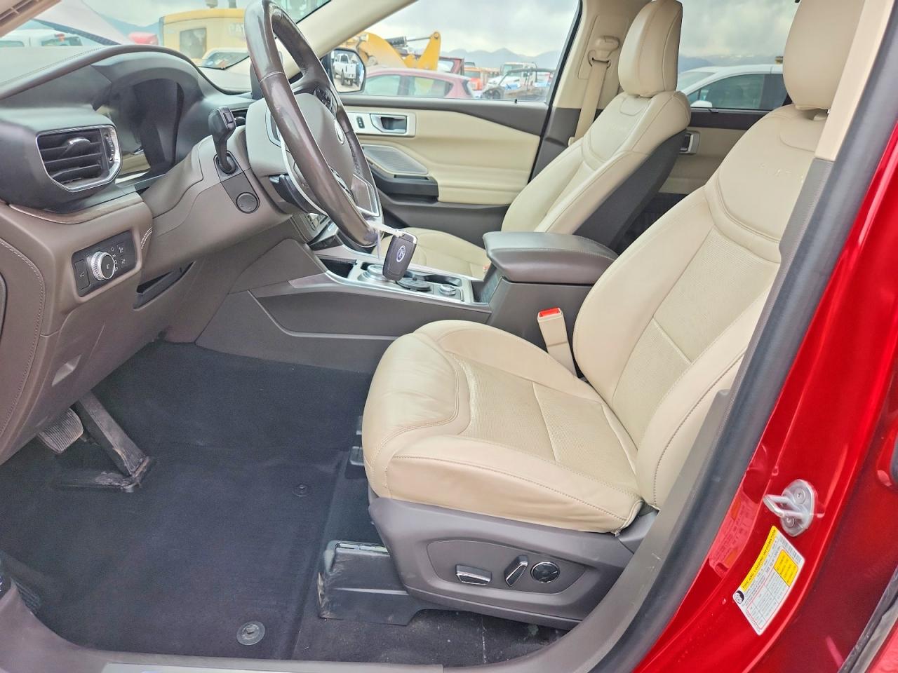 Ford Explorer Platinum