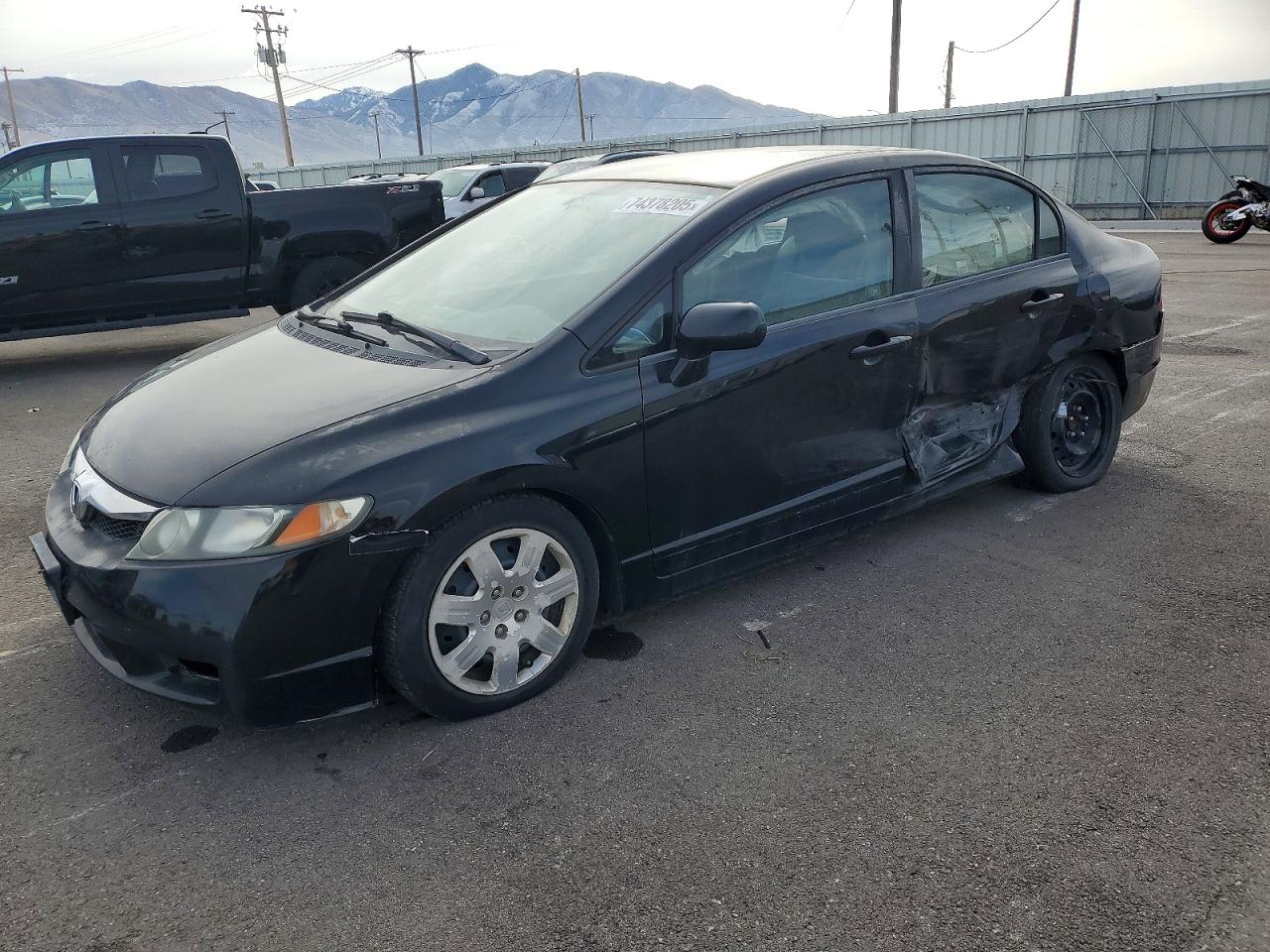 Salvage Honda Civic Image