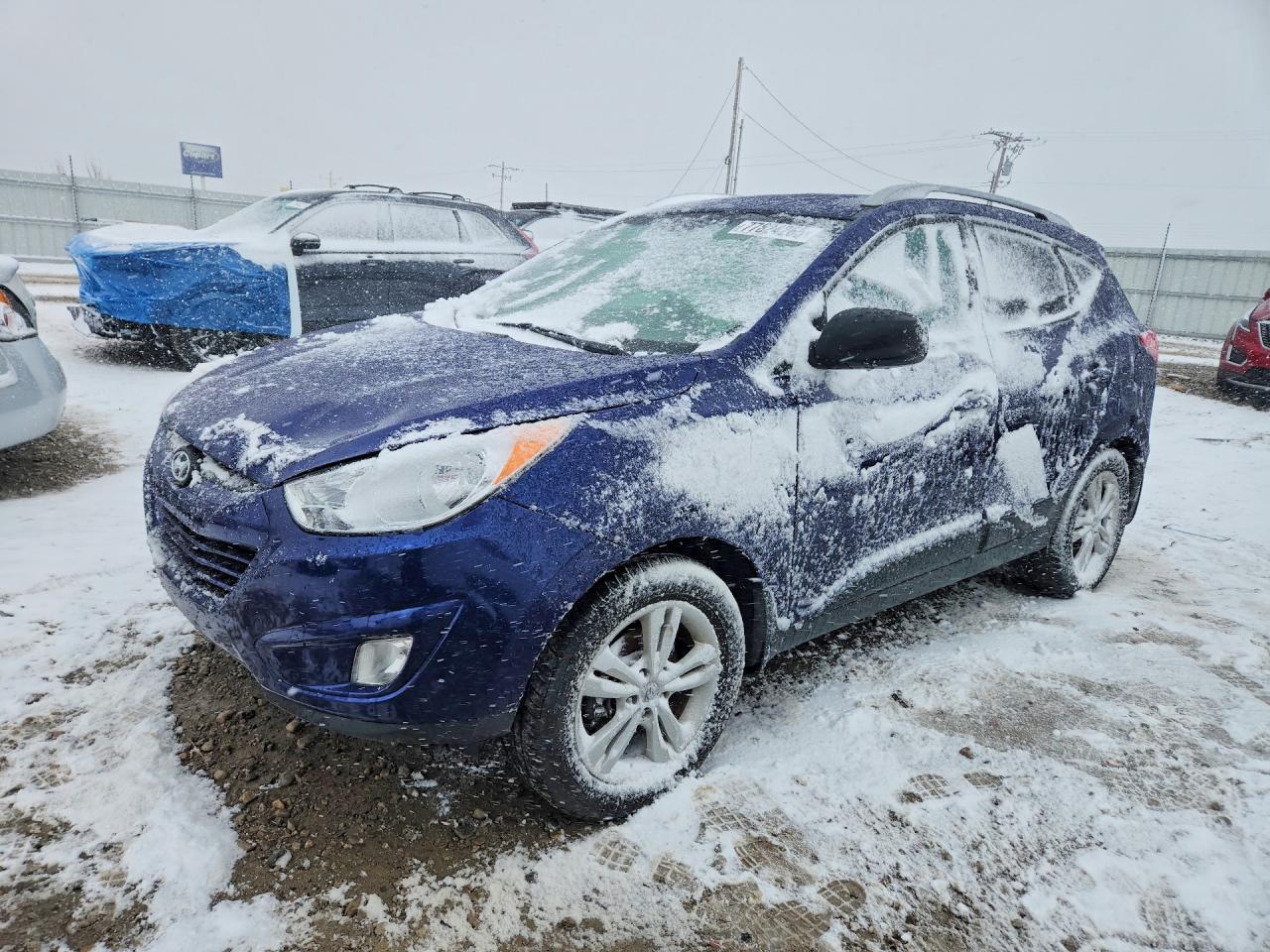 Salvage Hyundai TUCSON Image