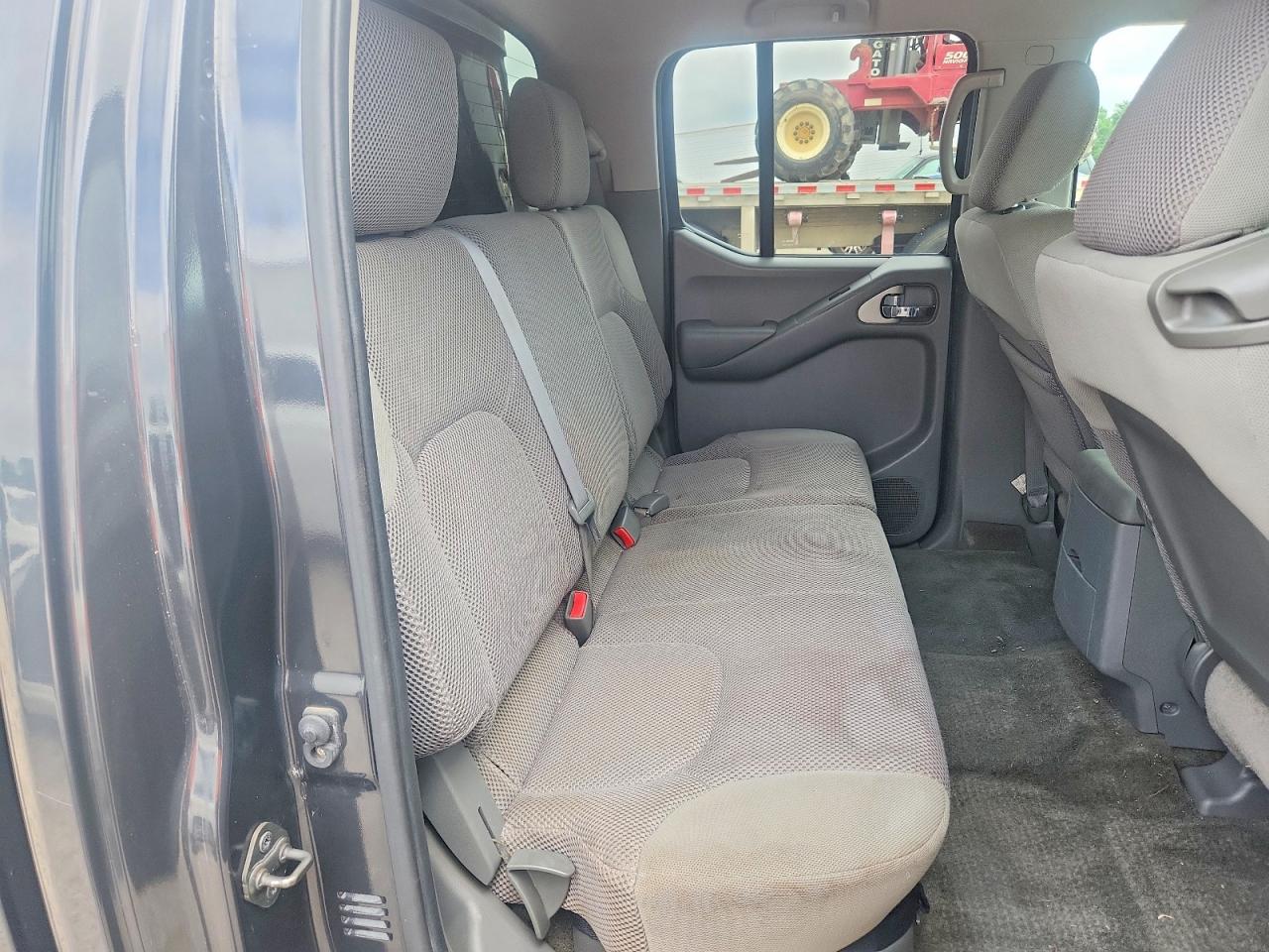 Nissan Frontier Crew Cab Xe