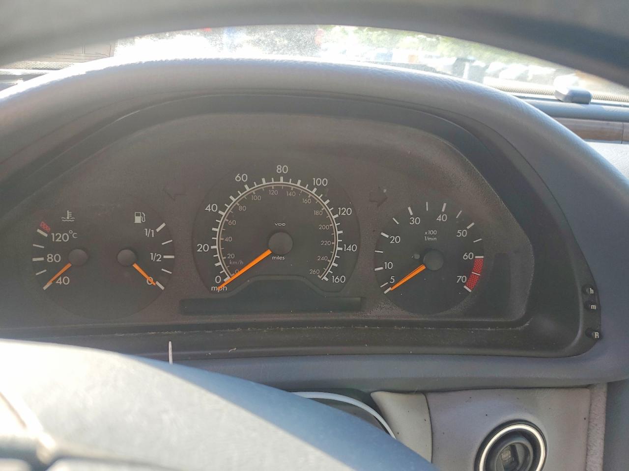 Mercedes-Benz Clk-class 320