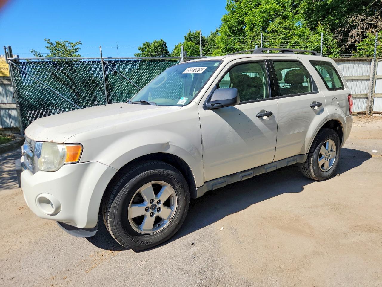 Salvage Ford Escape Image