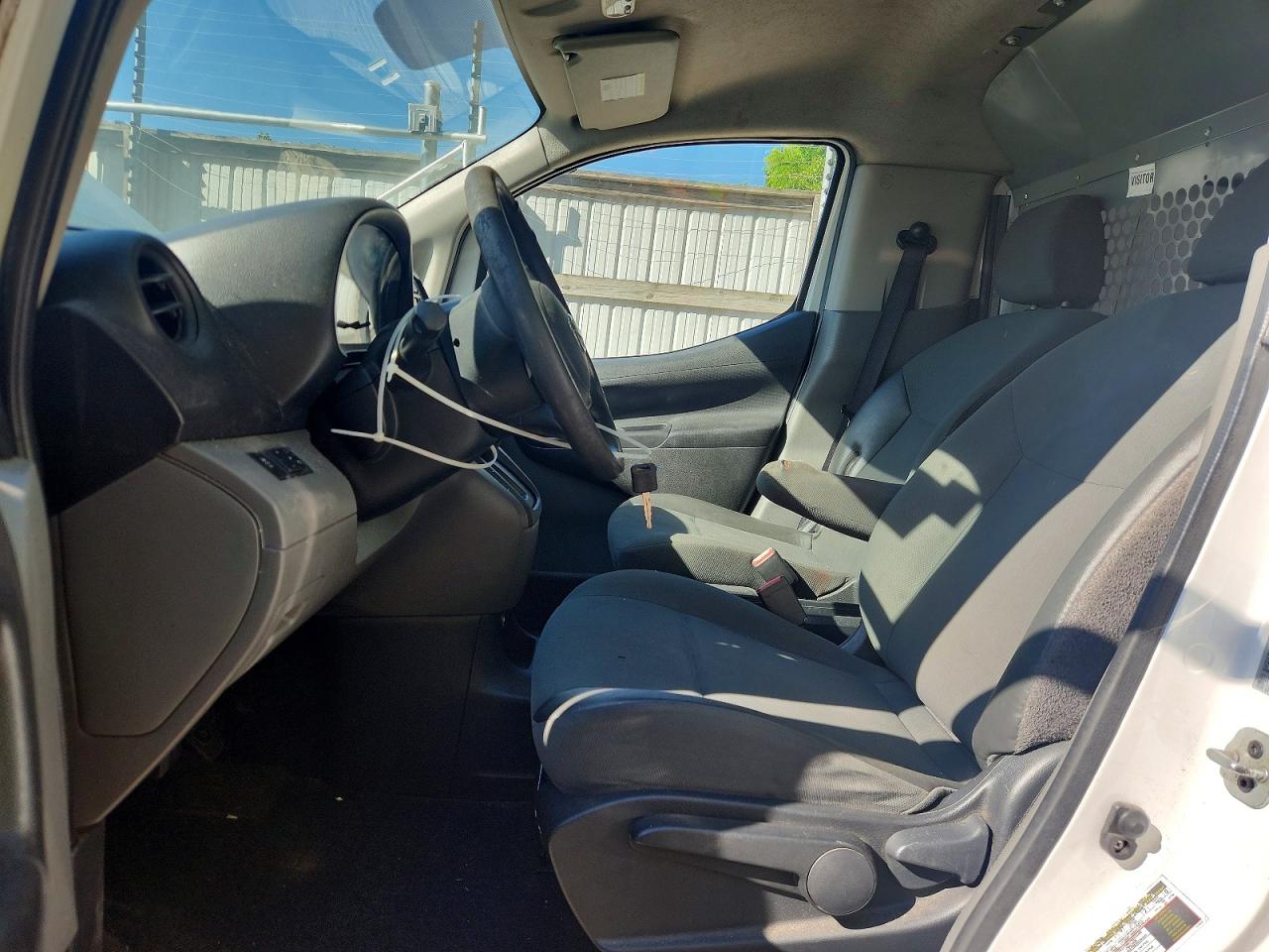 Nissan Nv S