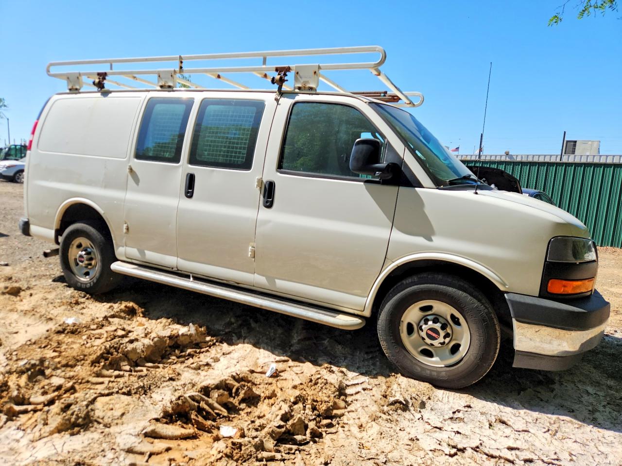 GMC Savana G2500