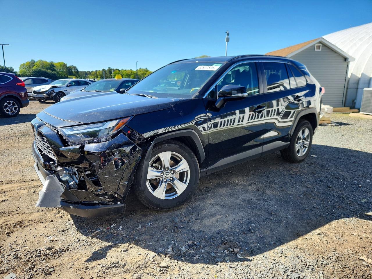 Salvage Toyota RAV4 Image