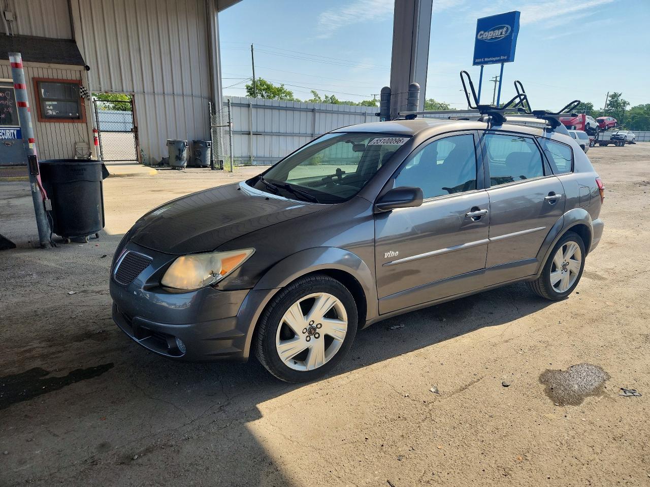 Salvage Pontiac Vibe Image
