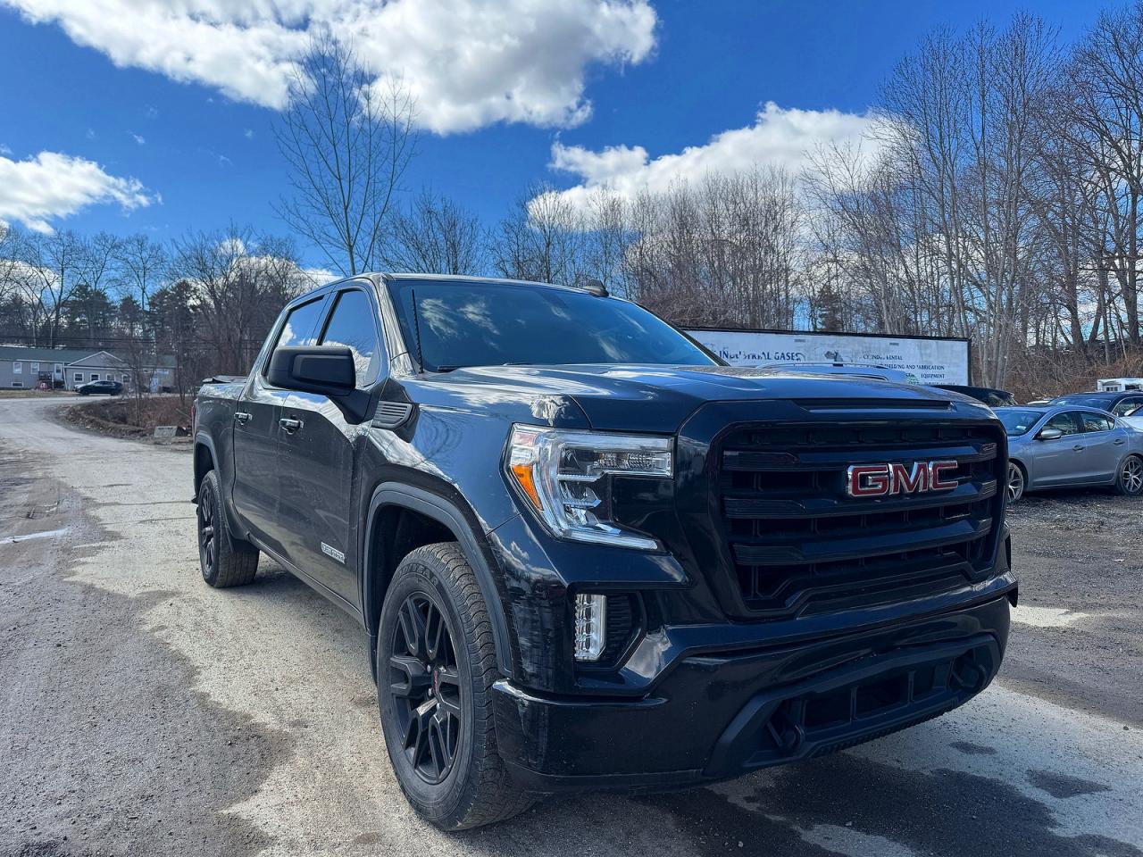 Salvage GMC Sierra Image