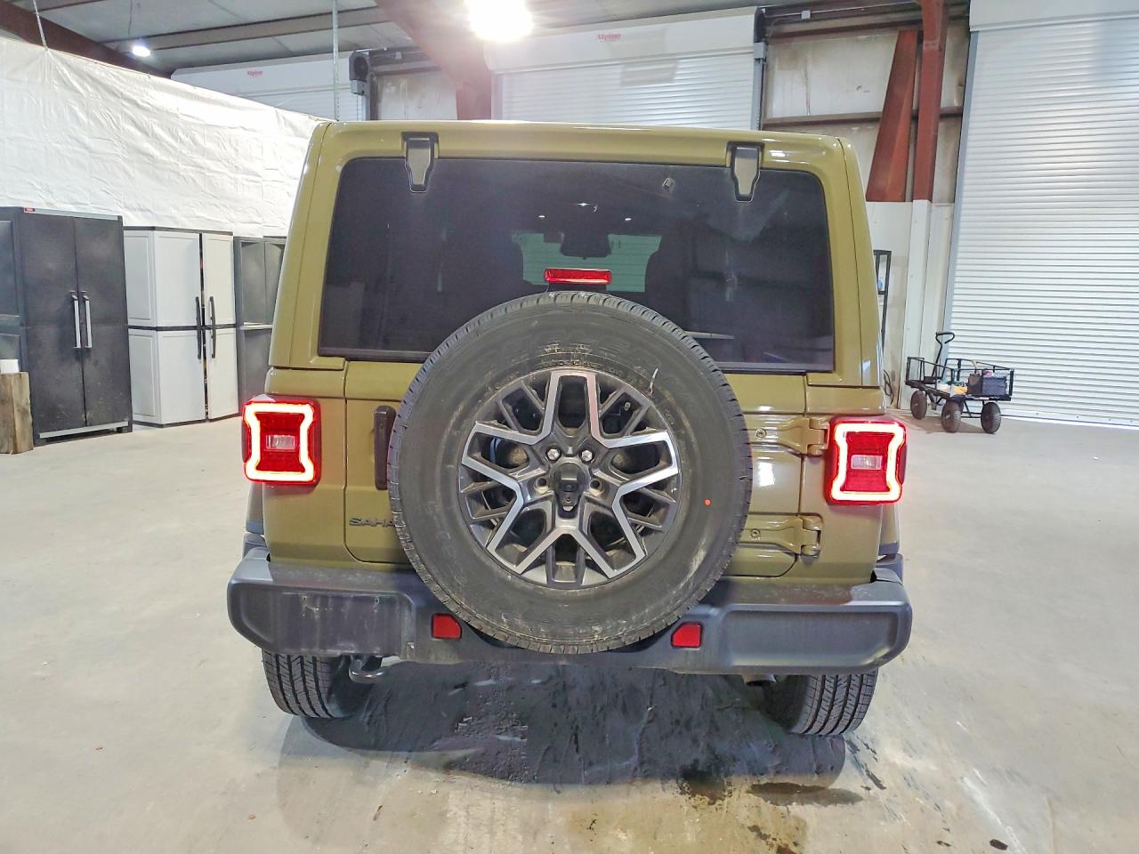 Jeep Wrangler Sahara