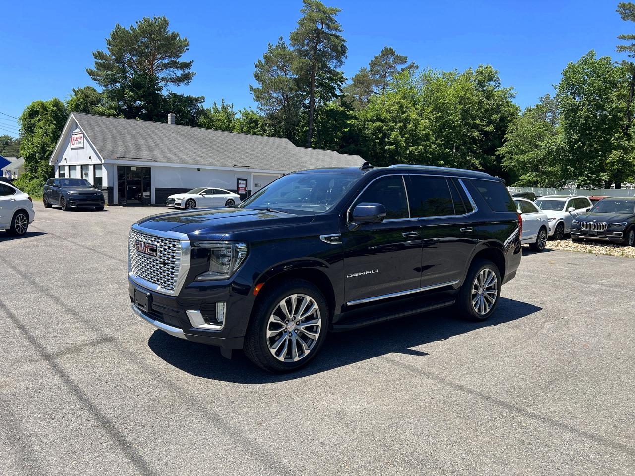 Salvage GMC Yukon Image