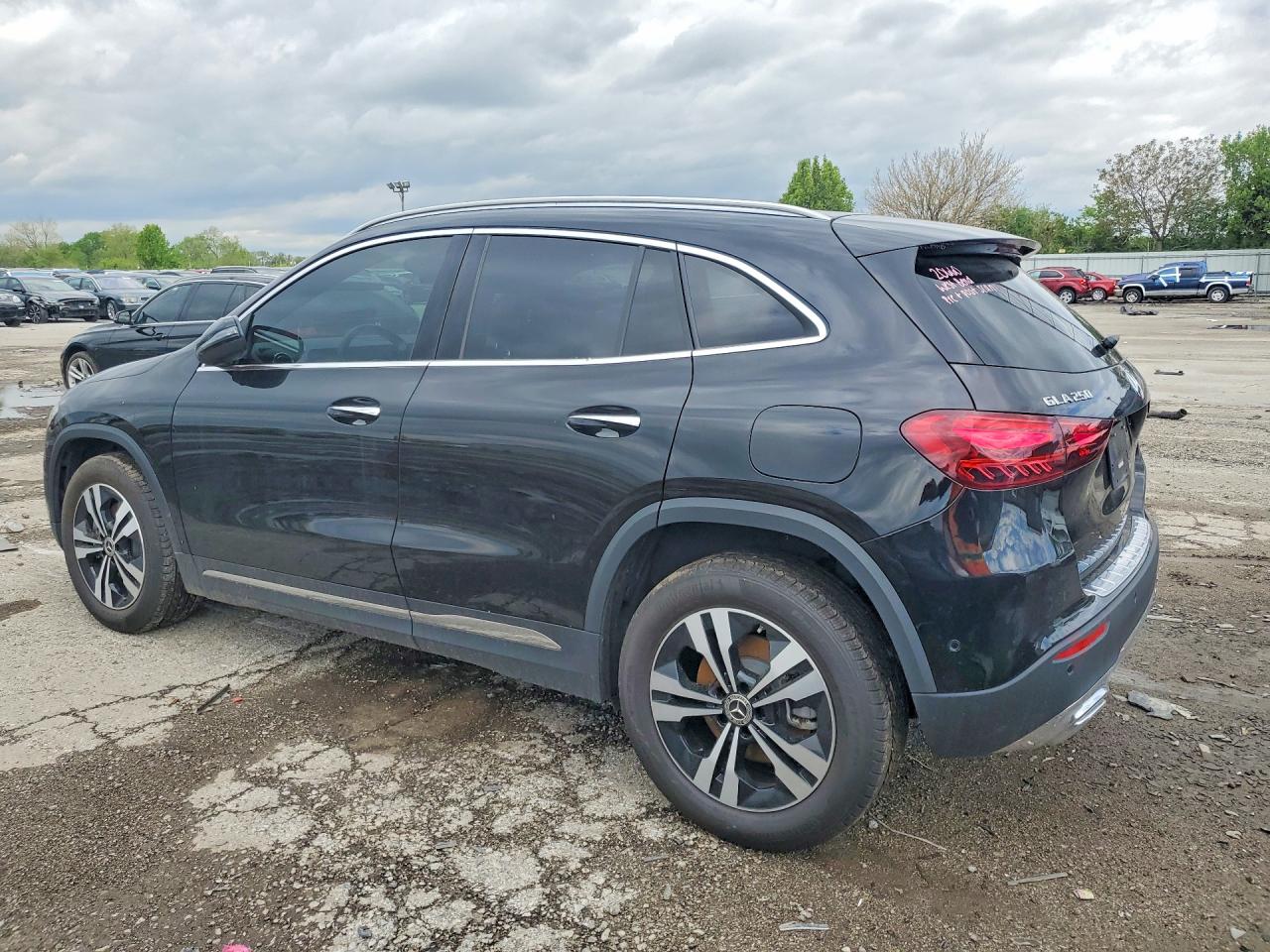 Mercedes-Benz GLA 250 4matic