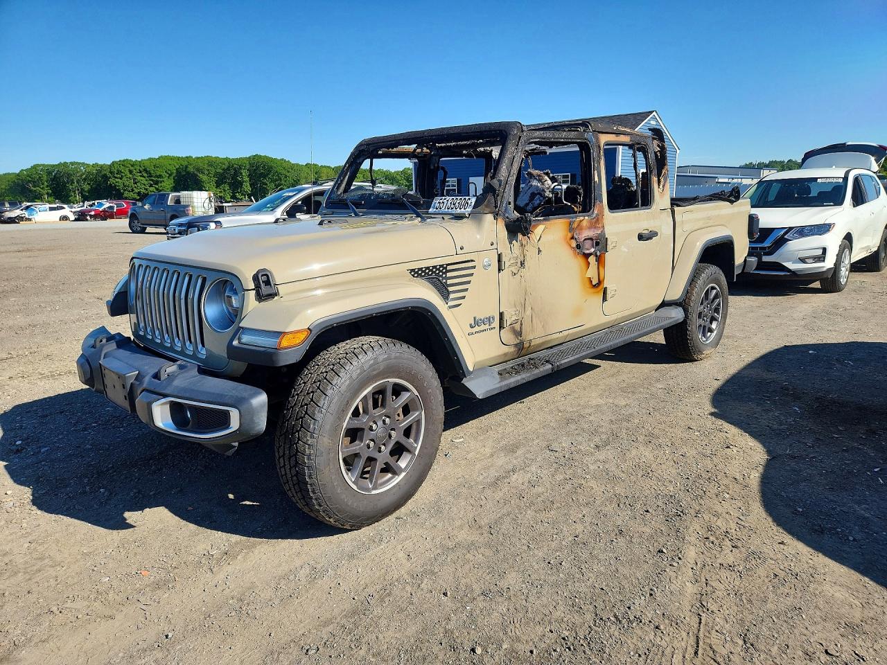 Salvage Jeep Gladiator Image
