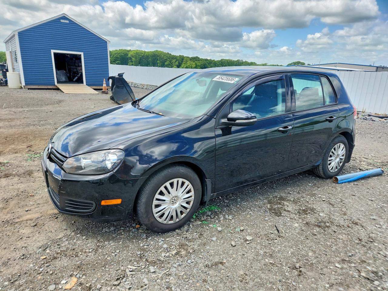 Salvage Volkswagen Golf Image