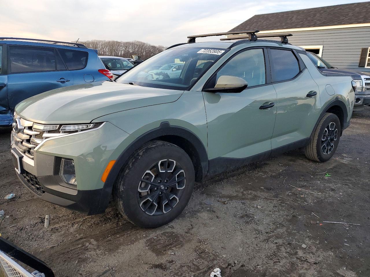Salvage Hyundai SANTA CRUZ Image
