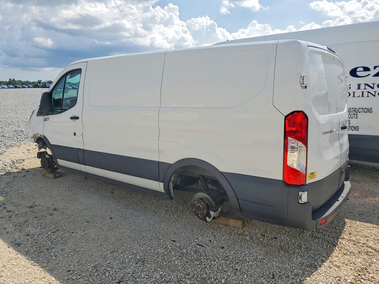 Ford Transit T-150