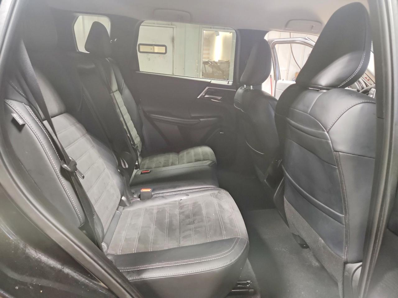 Mitsubishi Outlander Se