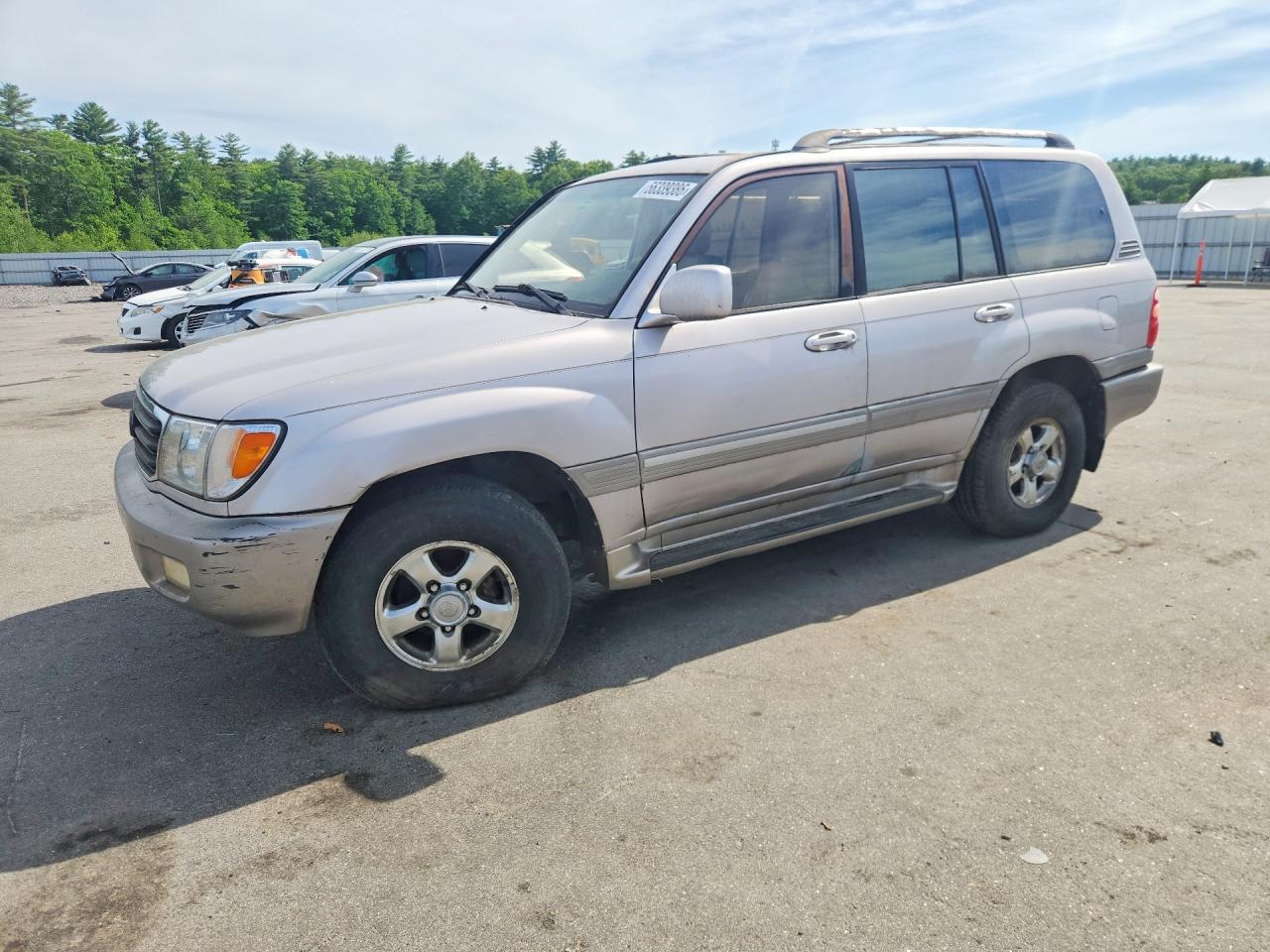 Salvage Toyota Land Cruis Image