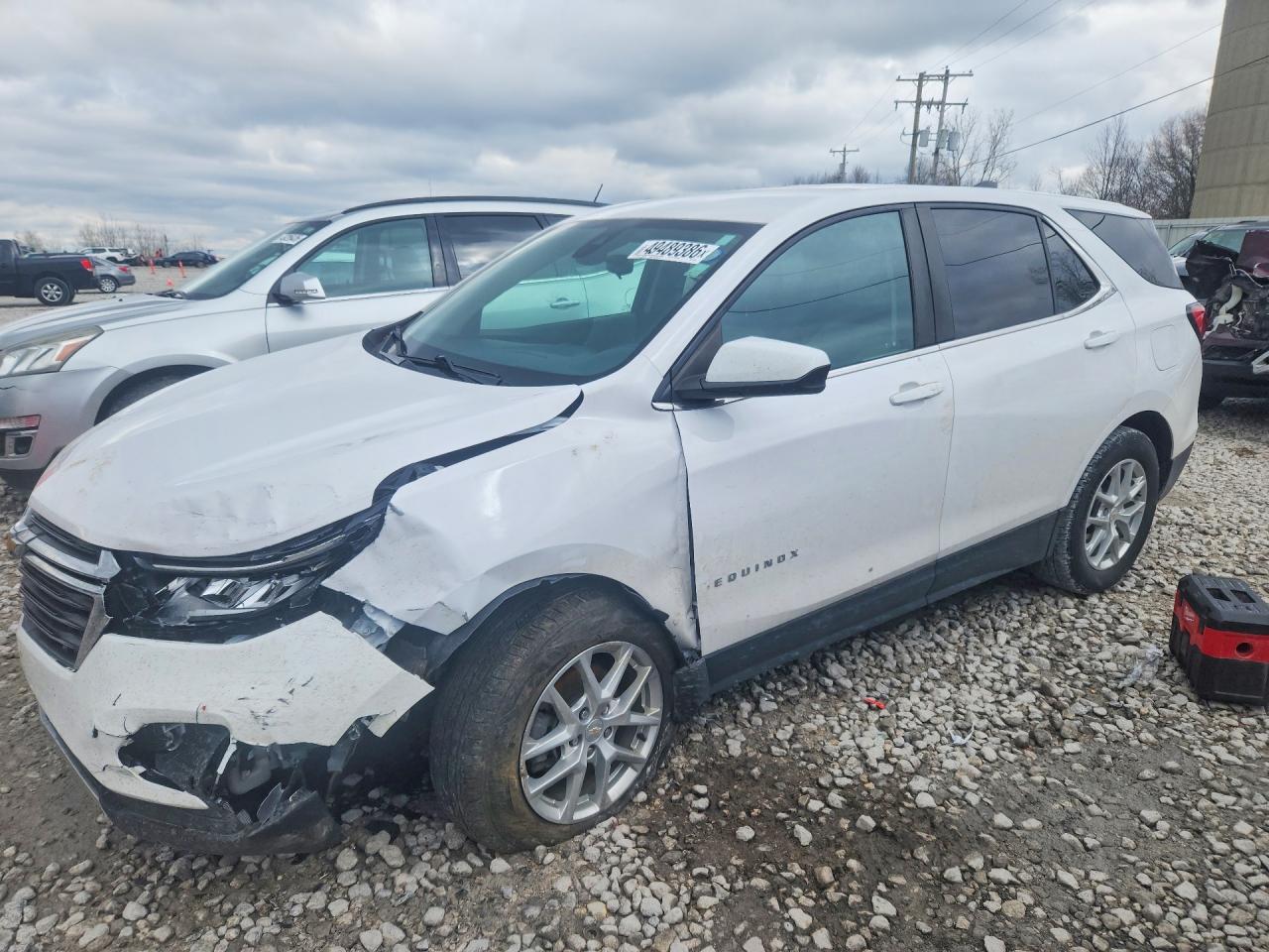 Salvage Chevrolet Equinox Image