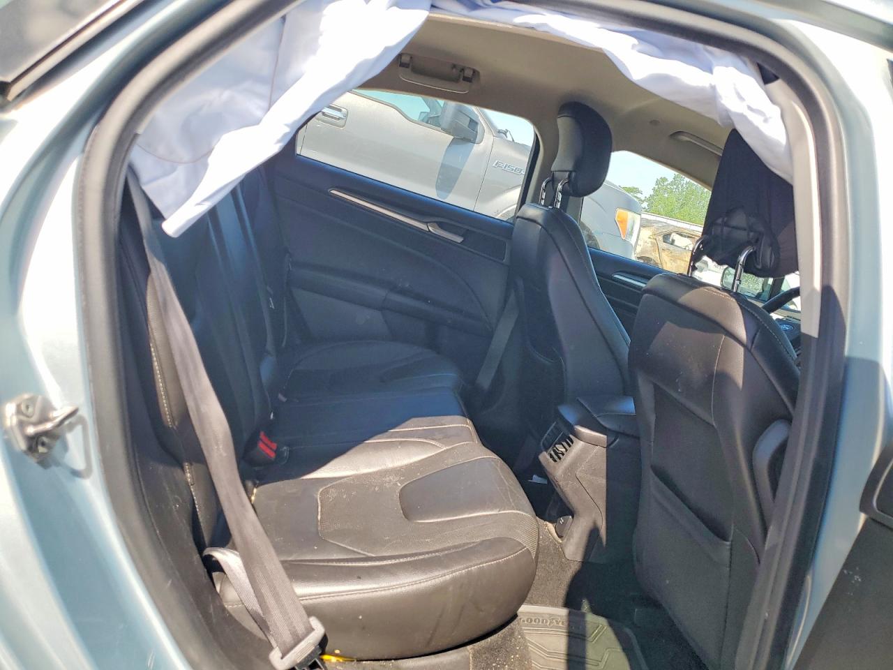 Ford Fusion Titanium Hev