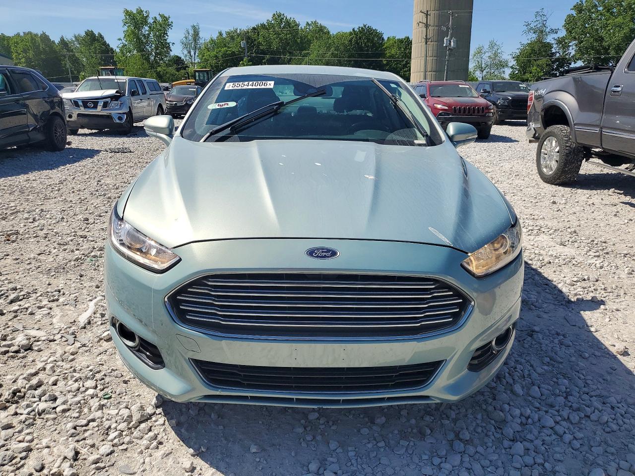 Ford Fusion Titanium Hev