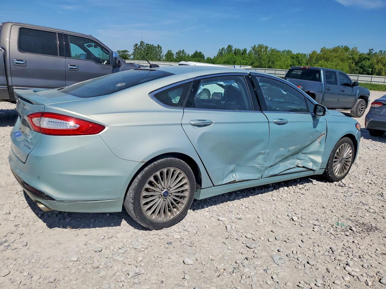 Ford Fusion Titanium Hev